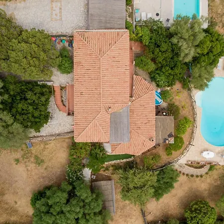 Vi Con Piscina By Wonderful Italy פורטו צ'רבו